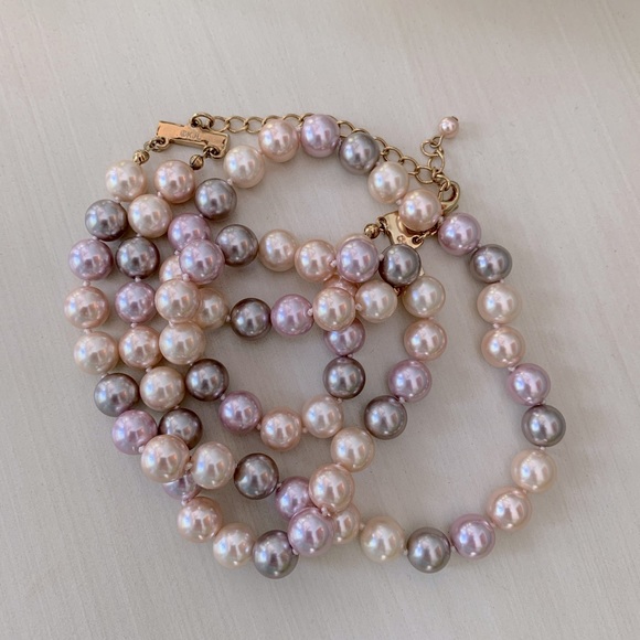 Faux Pearl Necklace & Bracelet Set - Picture 3 of 3